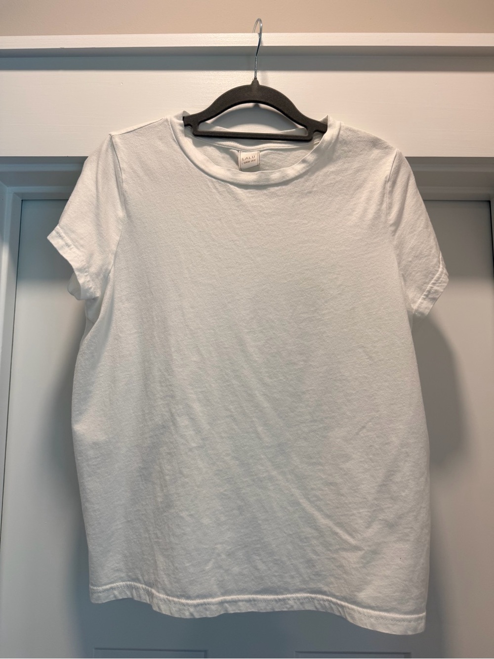 Lalu White Short Sleeve Crewneck T-Shirt Size L Casual Minimalist Basic T shirt